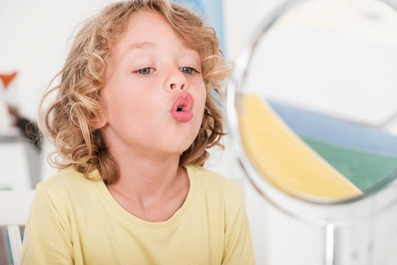 گفتاردرمانی اوتیسم