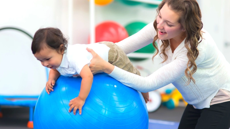 کاردرمانی تاخیر حرکتی 