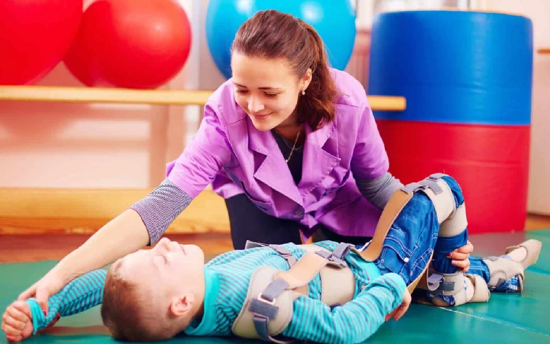 کاردرمانی کودکان هیدروسفالی