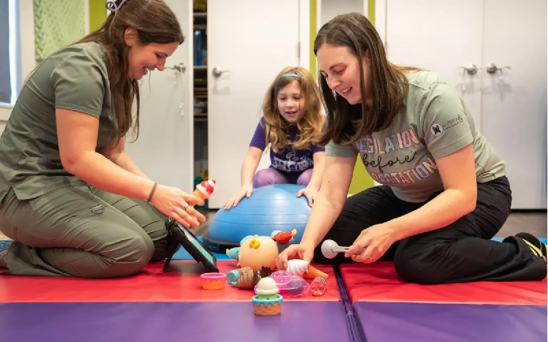 کاردرمانی کودکان هیدروسفالی