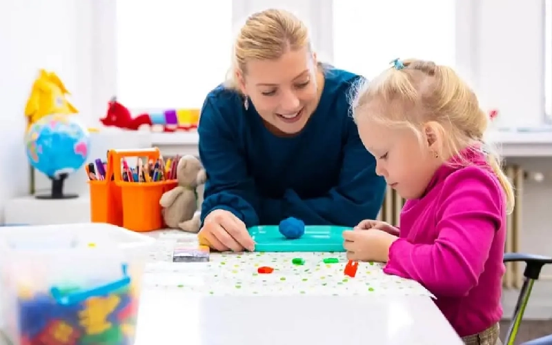 کاردرمانی کودکان هیدروسفالی