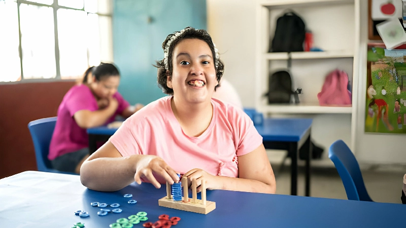 تفاوت اوتیسم و عقب ماندگی ذهنی