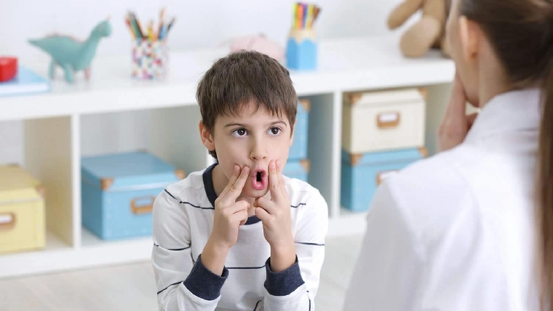 گفتاردرمانی کودک سنین مختلف